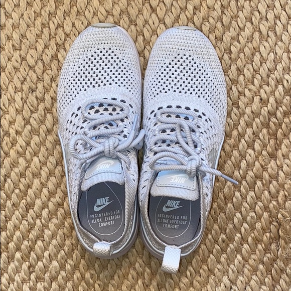 grey sneakers - Picture 2 of 8